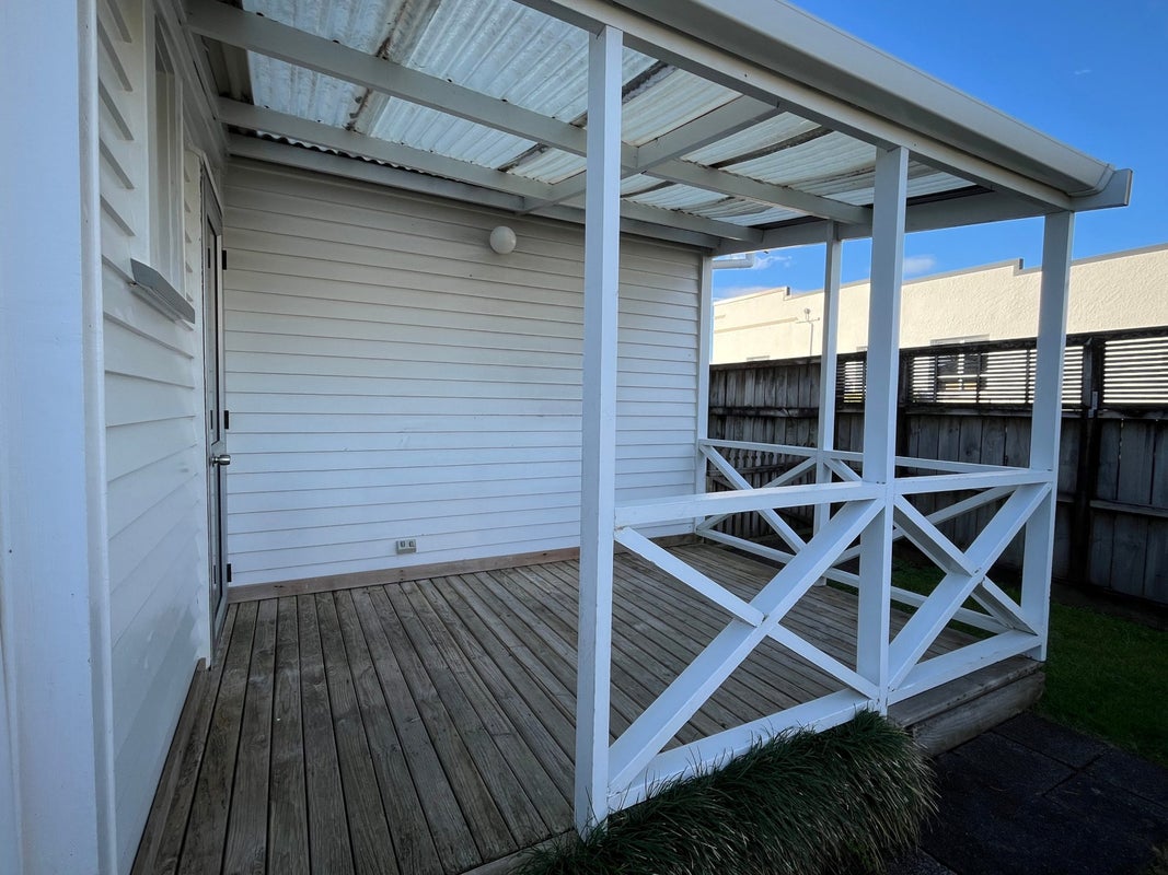 1/712 Swanson Road, Swanson, Auckland - Carousel 17