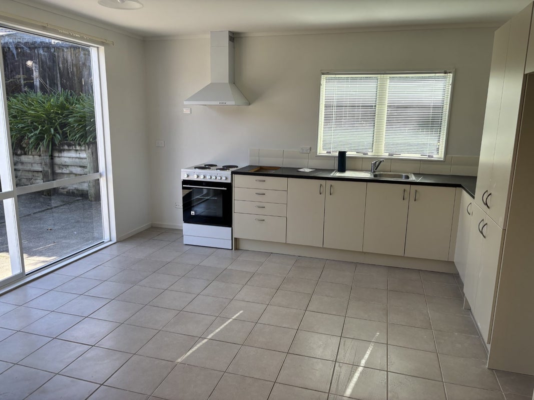 55 Shelly Bay Road, Beachlands, Auckland - Carousel 2