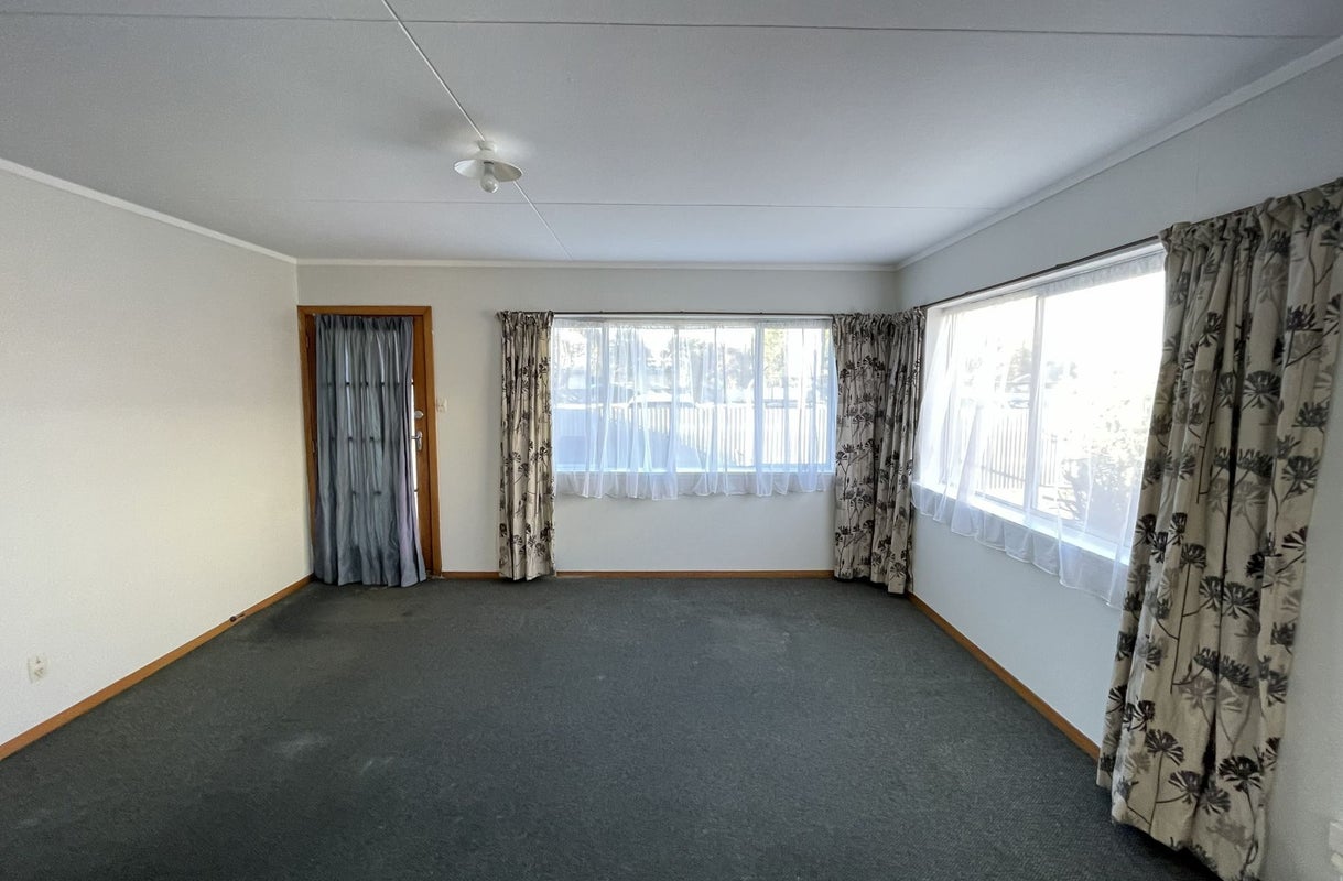105 Macandrew Road, South Dunedin, Dunedin - Carousel 2