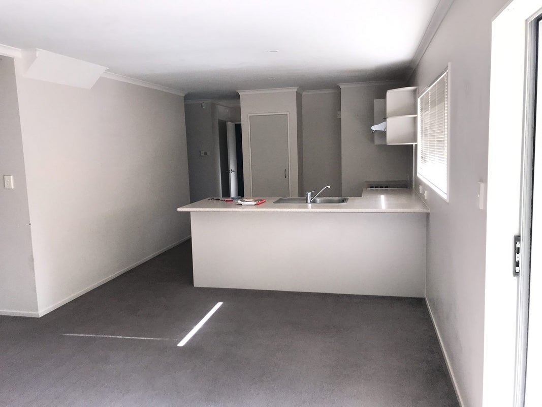18A Saralee Drive, Manurewa, Auckland - Carousel 2