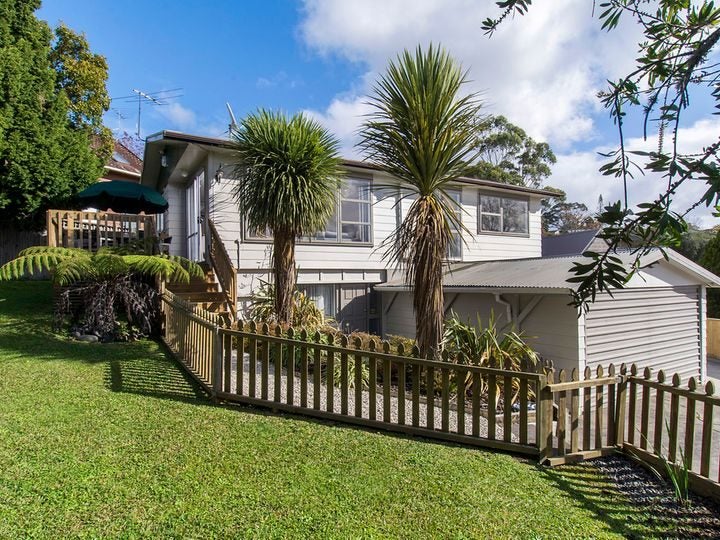 27 John Gill Road, Shelly Park, Auckland - Carousel 1