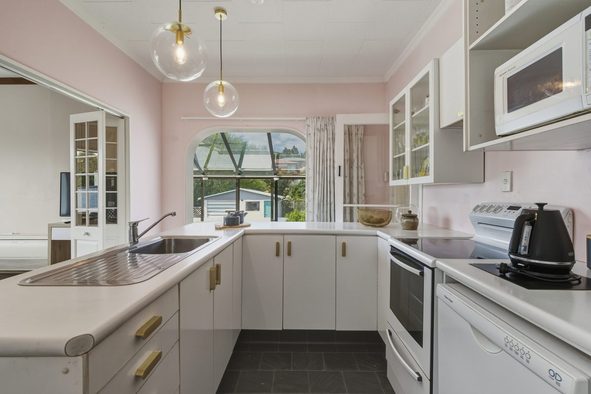 23 North Taieri Road, Abbotsford, Dunedin - Carousel 2