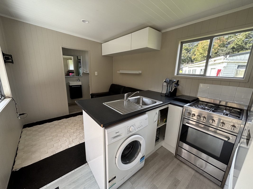 317 West Road, Manurewa - Carousel 2