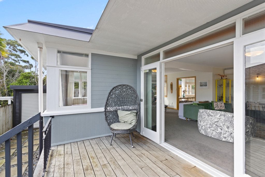 483A West Coast Road, Glen Eden, Waitakere City, Auckland - Carousel 1