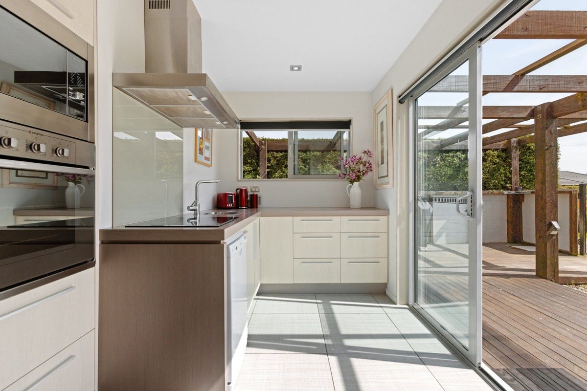 1 Alice Burn Drive, Cromwell - Carousel 2