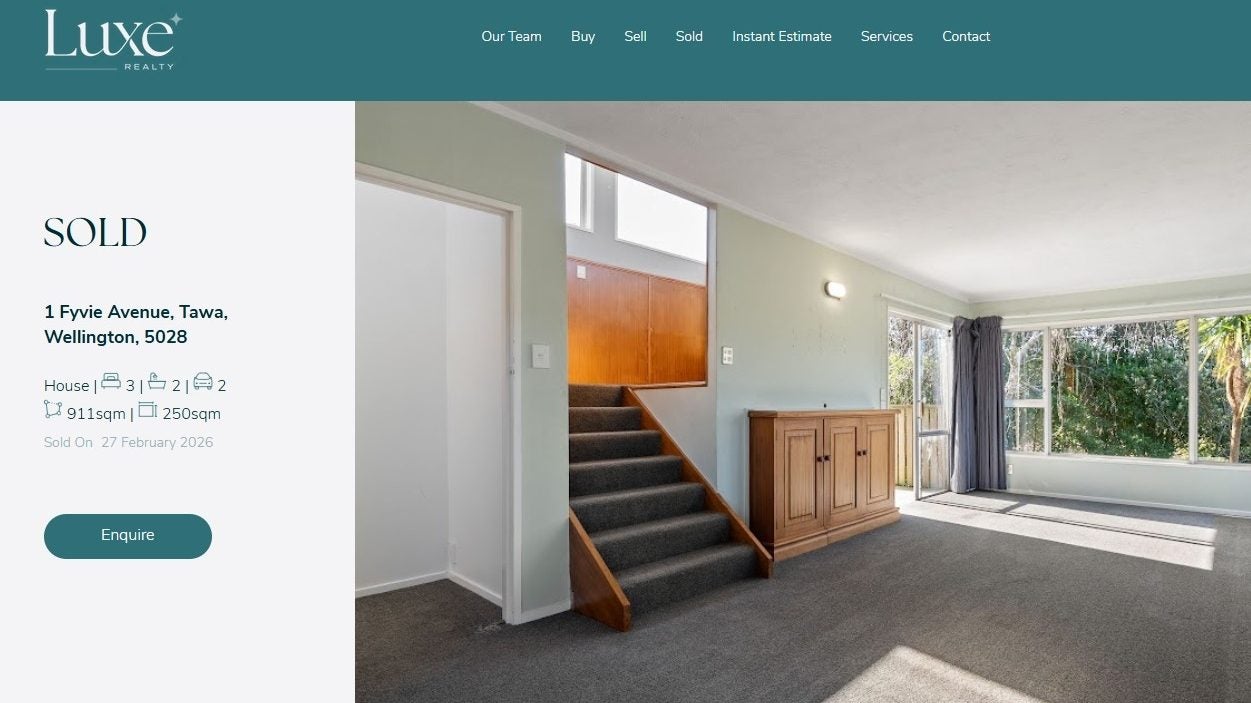 1 Fyvie Avenue, Tawa, Wellington - Carousel 1