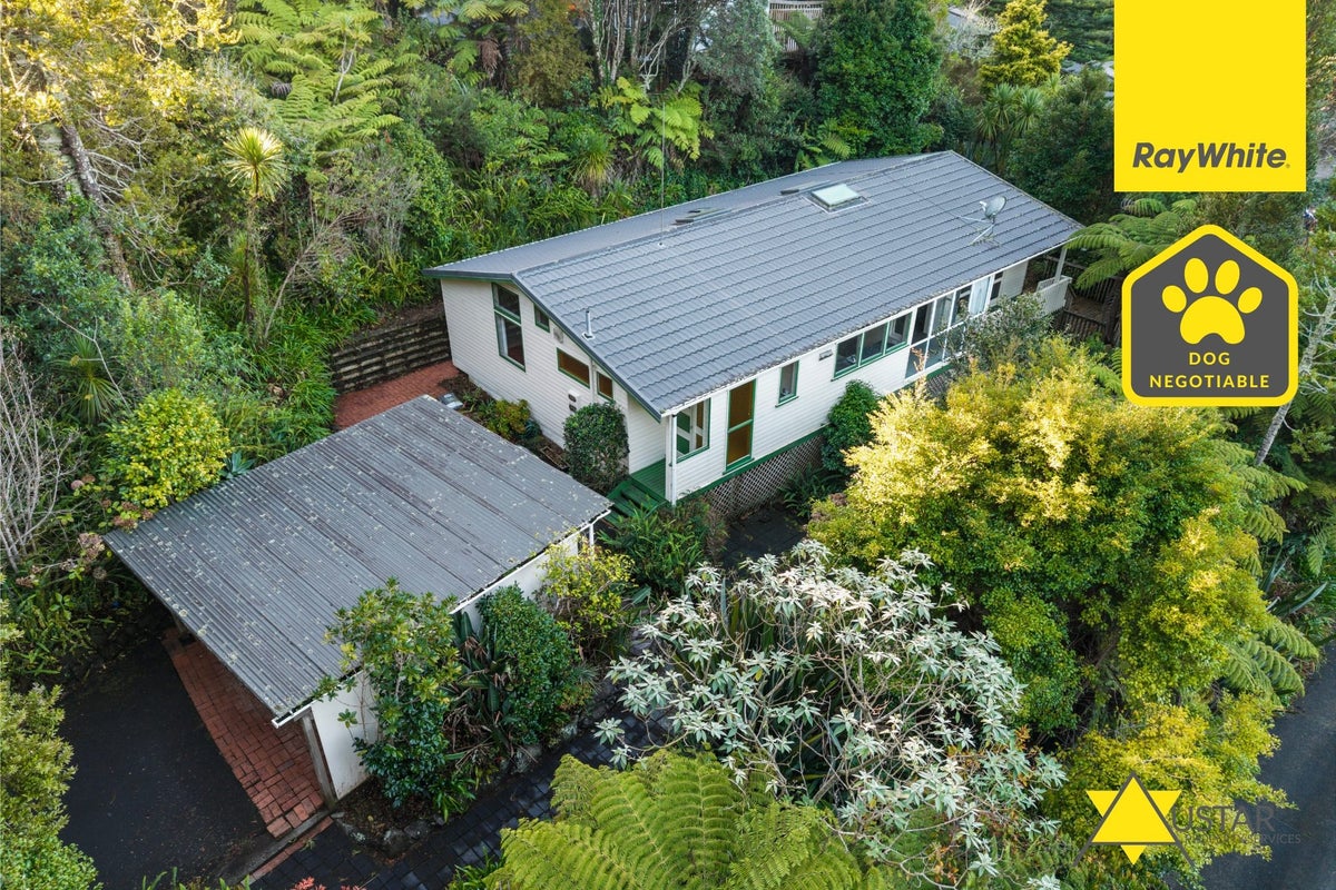 38 Daffodil Street, Titirangi, Auckland - Carousel 1