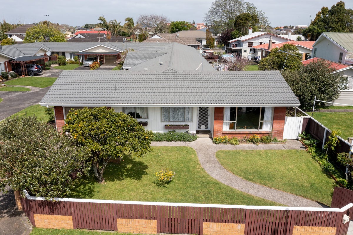 1/9 Oakland Avenue, Papatoetoe, Auckland - Carousel 2