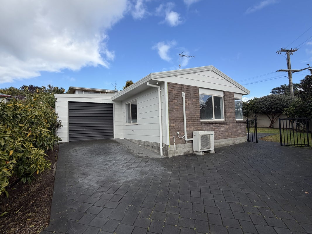 44 Vale Street, Otumoetai, Tauranga - Carousel 2