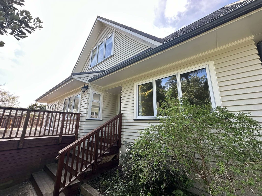 18 Middleton Road, Johnsonville, Wellington - Carousel 2