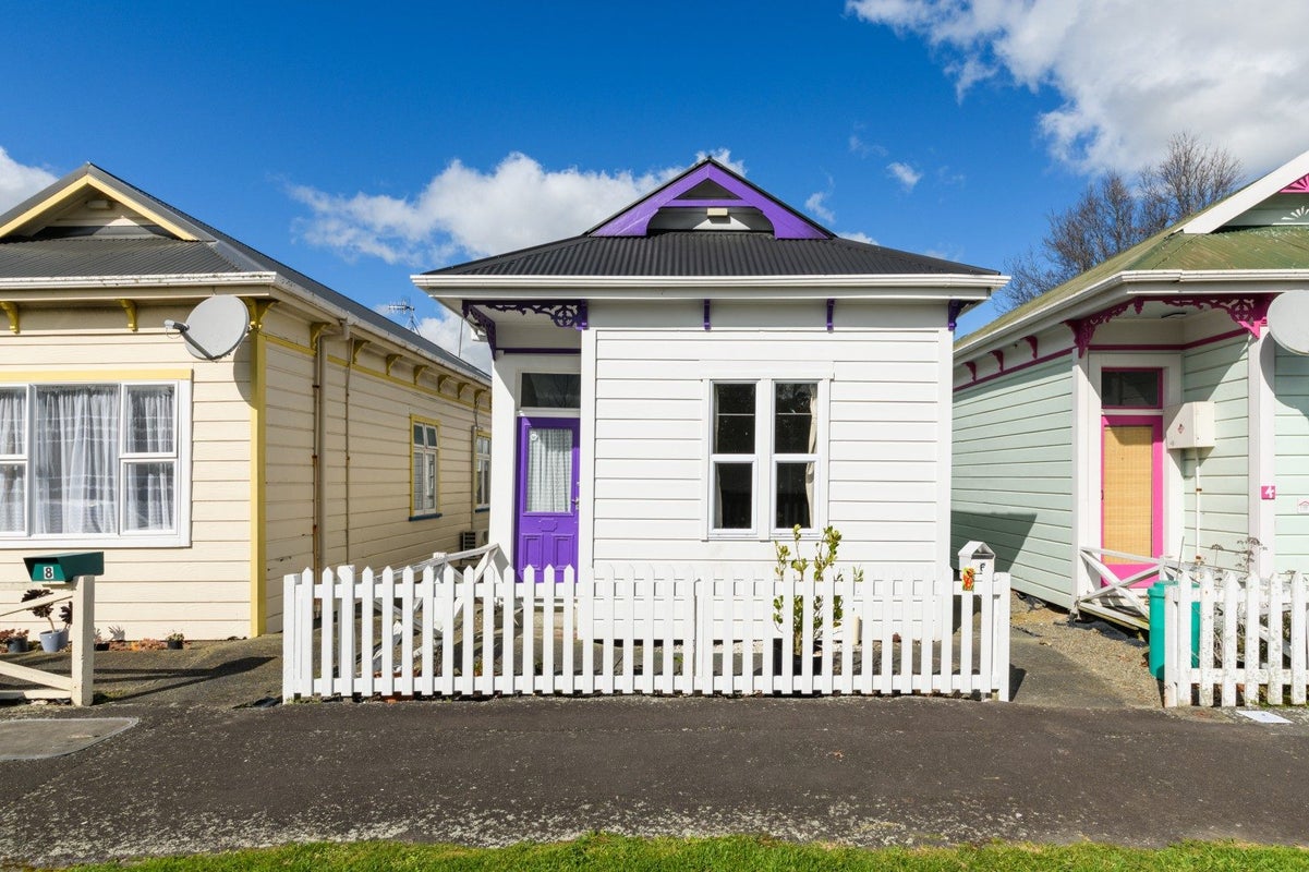 6 Joseph Street, West End, Palmerston North - Carousel 1