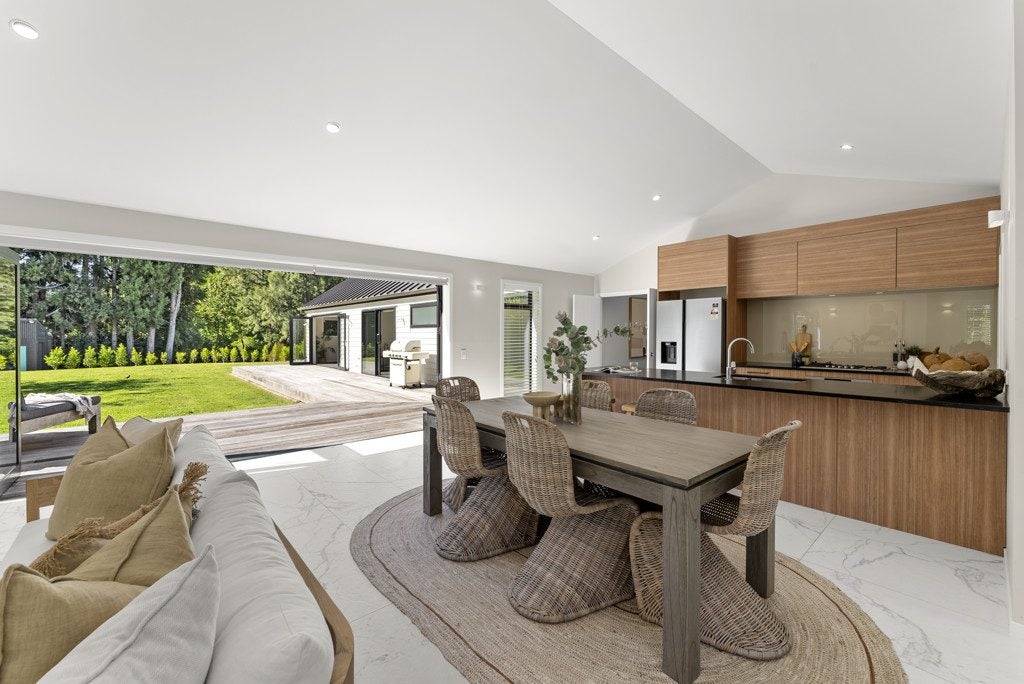 120 Munro Road, MINDEN, TAURANGA - Carousel 1
