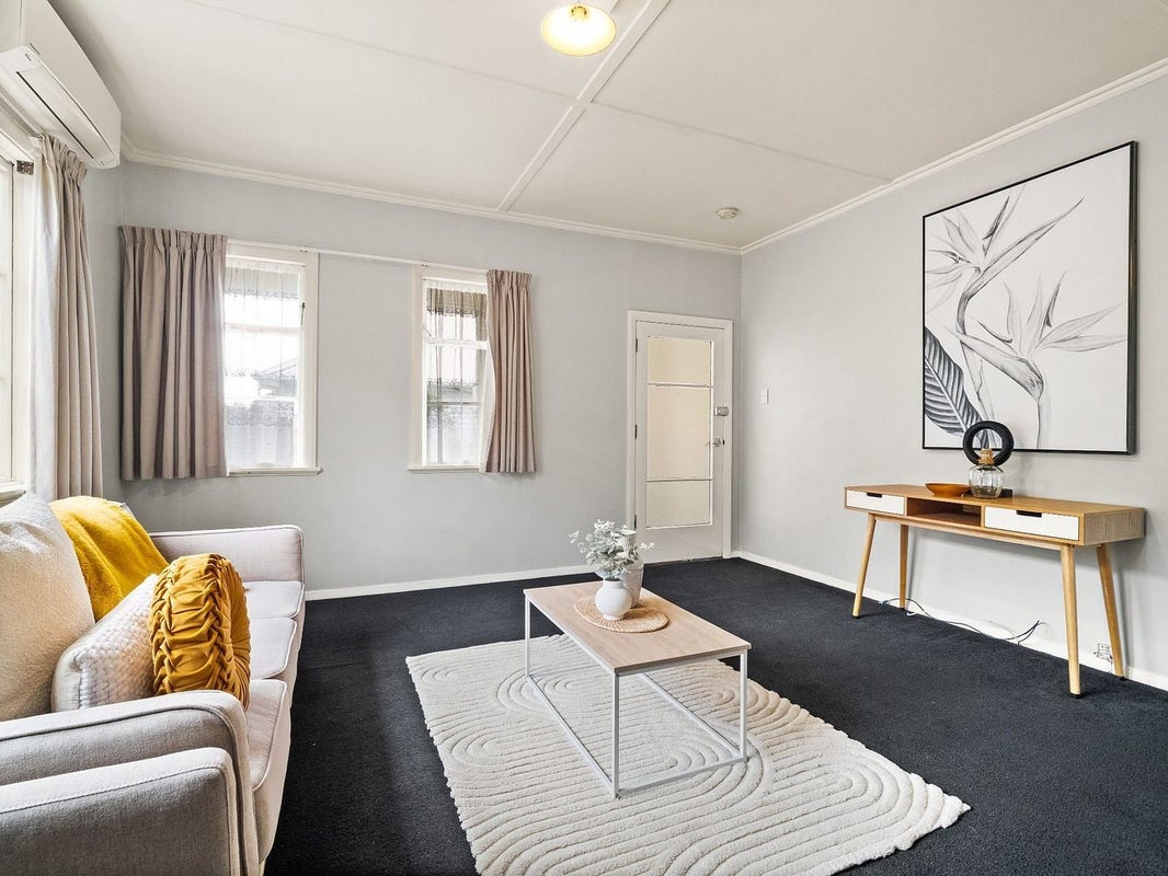35 Prospect Bank, Wakari, Dunedin - Carousel 2