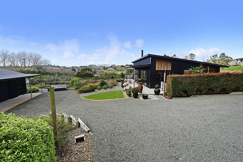 5 Lupis Way, Kaiwaka - Carousel 24
