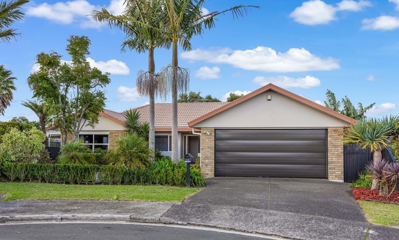 13 Bridgehead Cove, West Harbour, Auckland - Carousel 1