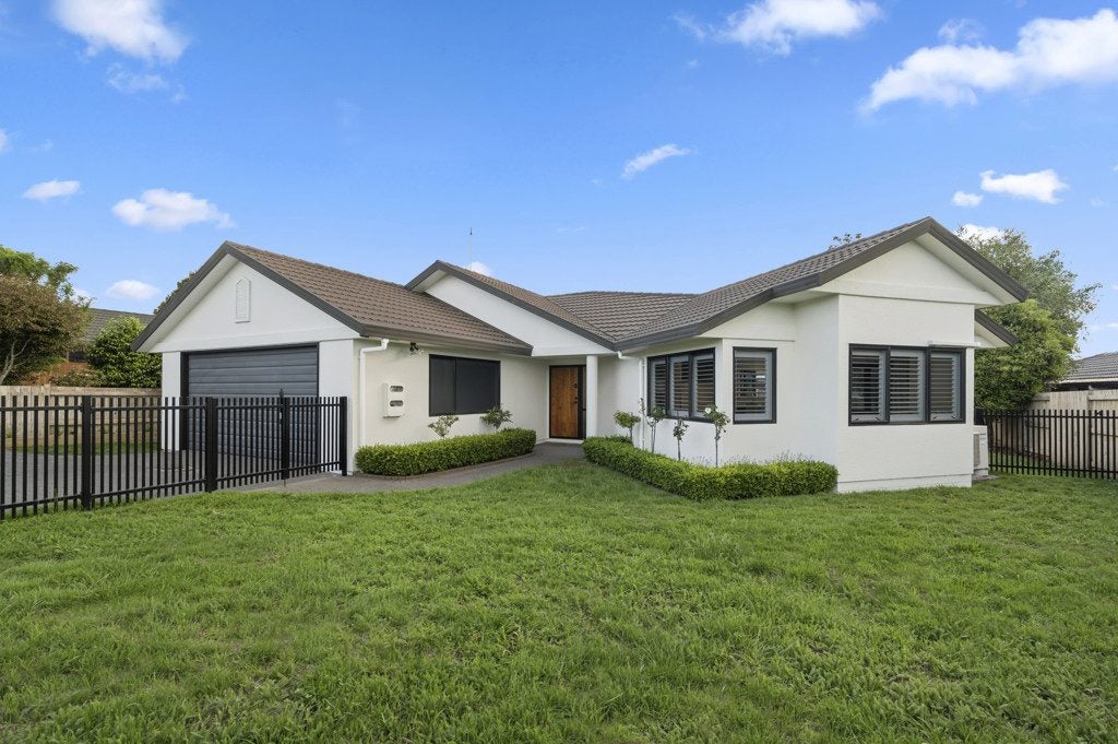 65 Basley Road, Owhata, Rotorua - Carousel 1