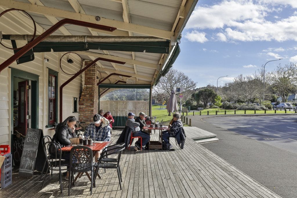 19 Te Aute Ridge Road, Waitākere, Auckland - Carousel 50