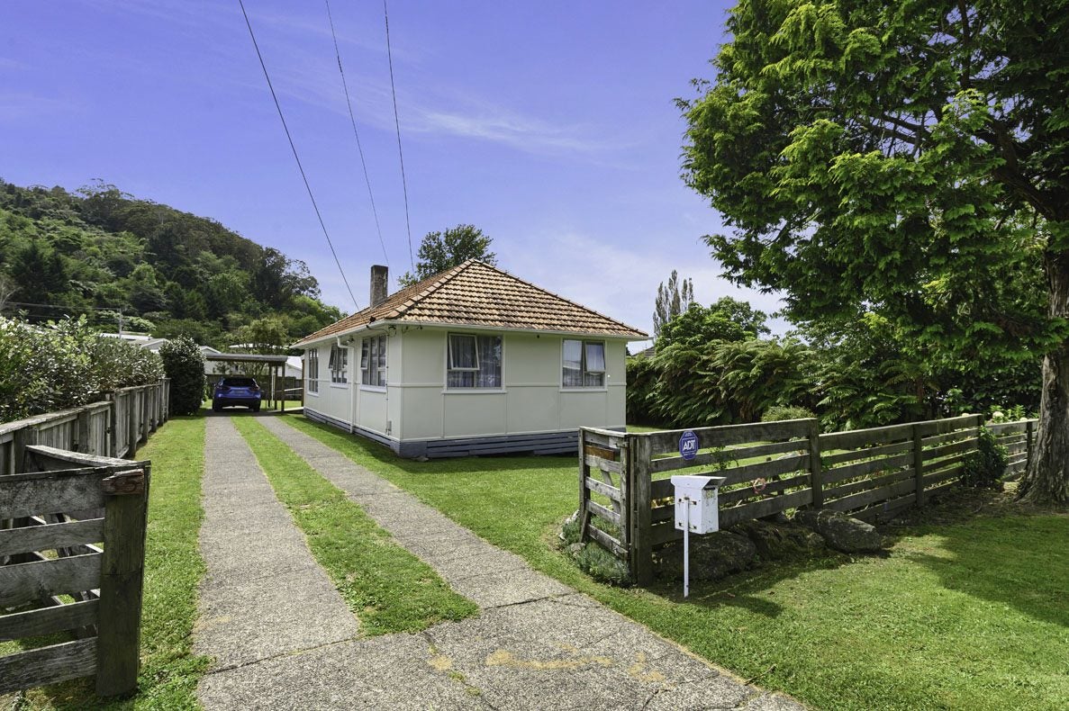 35 Park Road, Western Heights, Rotorua - Carousel 1