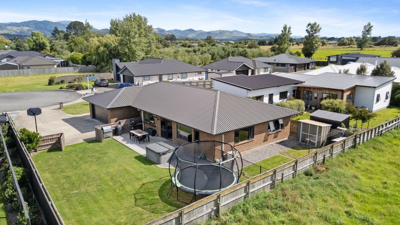 12 Molesworth street, Carterton, Wellington - Carousel 1