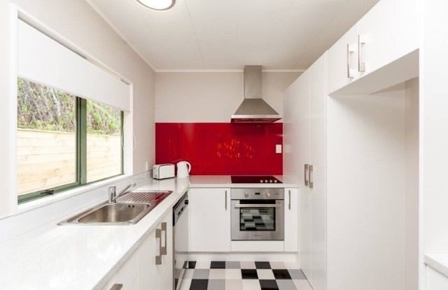 23 Seaview Road, Marfell, New Plymouth - Carousel 2