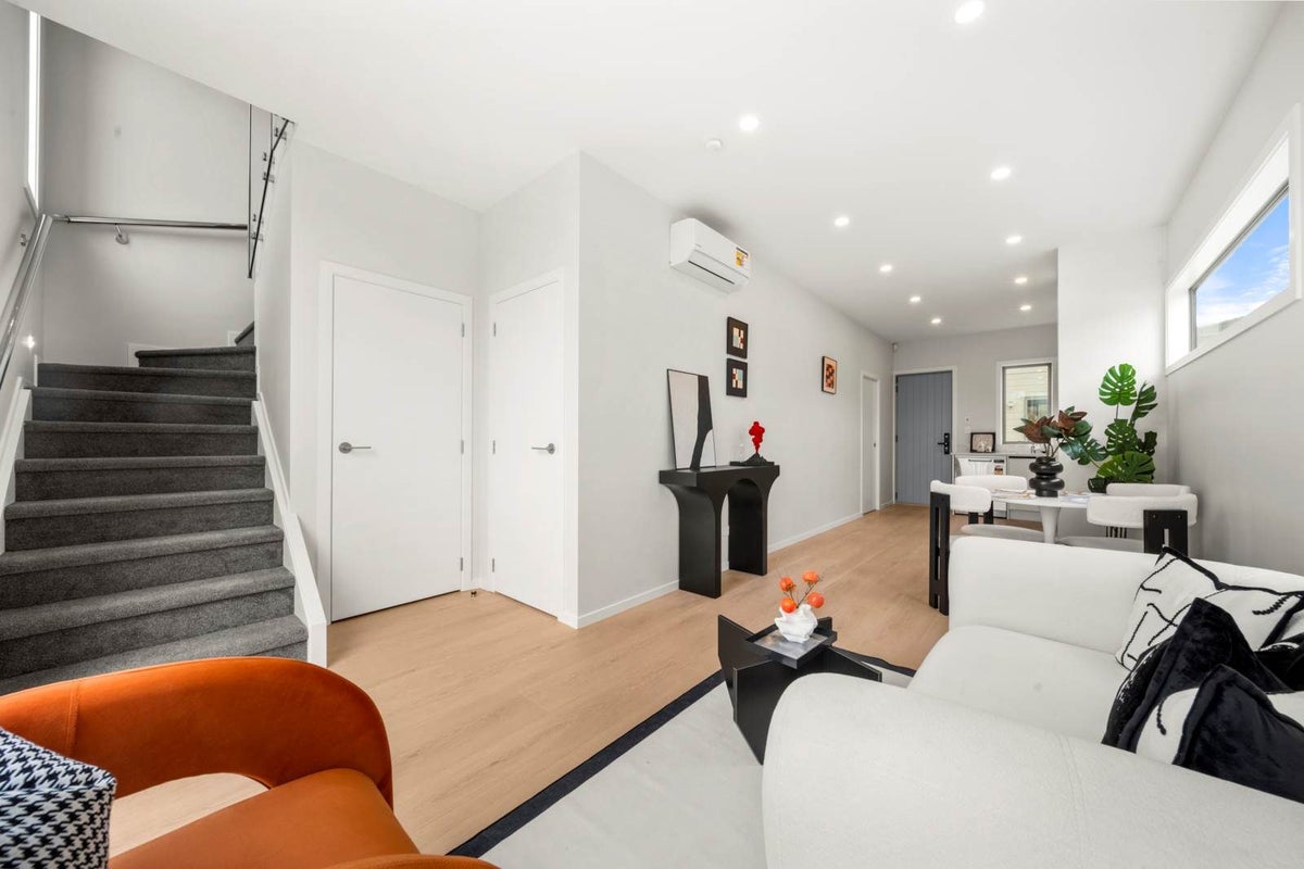 8C Clensmore Place, Torbay, Auckland - Carousel 2