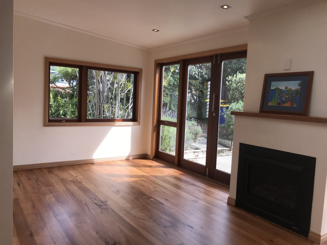 4 Tobruk Crescent, Milford, Auckland - Carousel 1