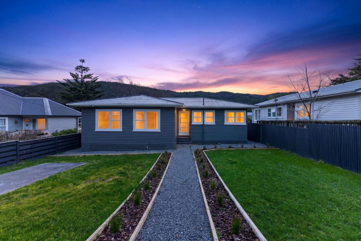84 Coast Road, Wainuiomata, Lower Hutt, Wellington - Carousel 2