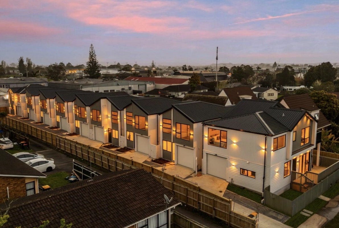 9/71 Wintere Road, Papatoetoe, Auckland - Carousel 1
