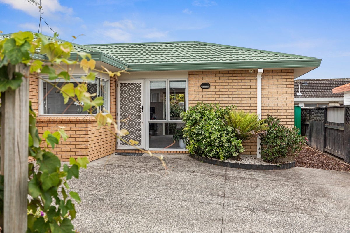 5C Mansels Road, Greerton, Tauranga - Carousel 1