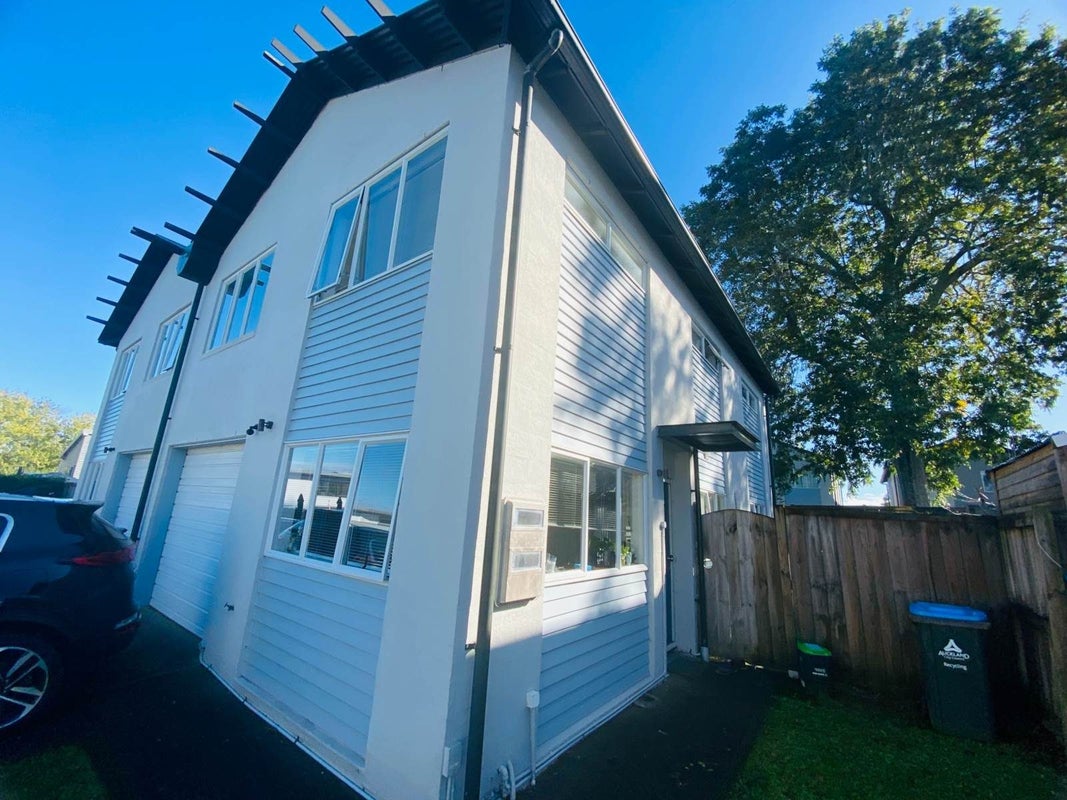 21 Pecan Place, Avondale, Auckland - Carousel 8