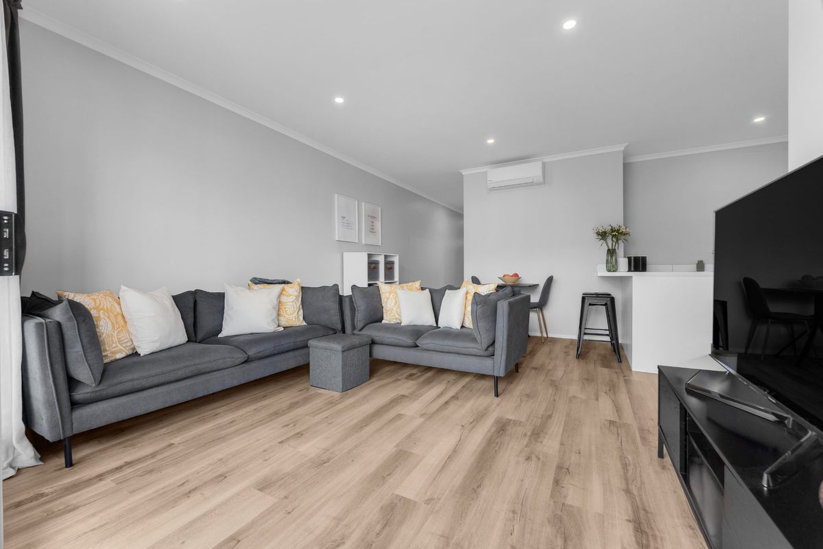 6/49 Nugget Avenue, Hobsonville, Auckland - Carousel 1