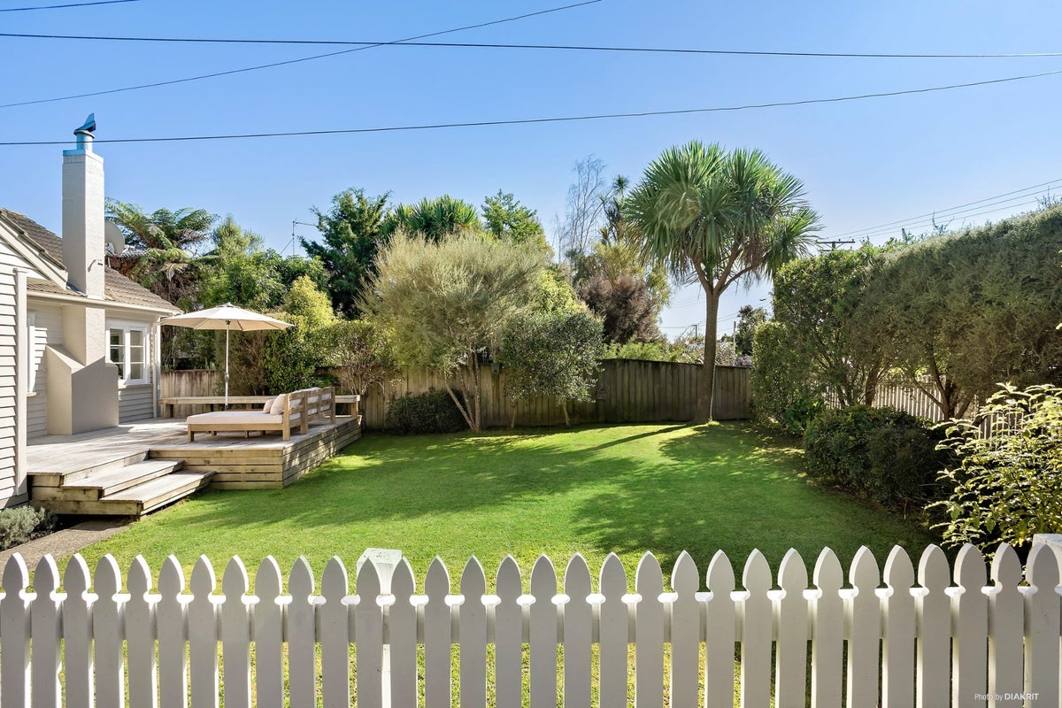 37A Knighton Road, Hillcrest, Hamilton - Carousel 11