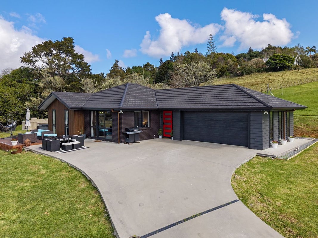 14 Mangakino Lane, Kamo - Carousel 1