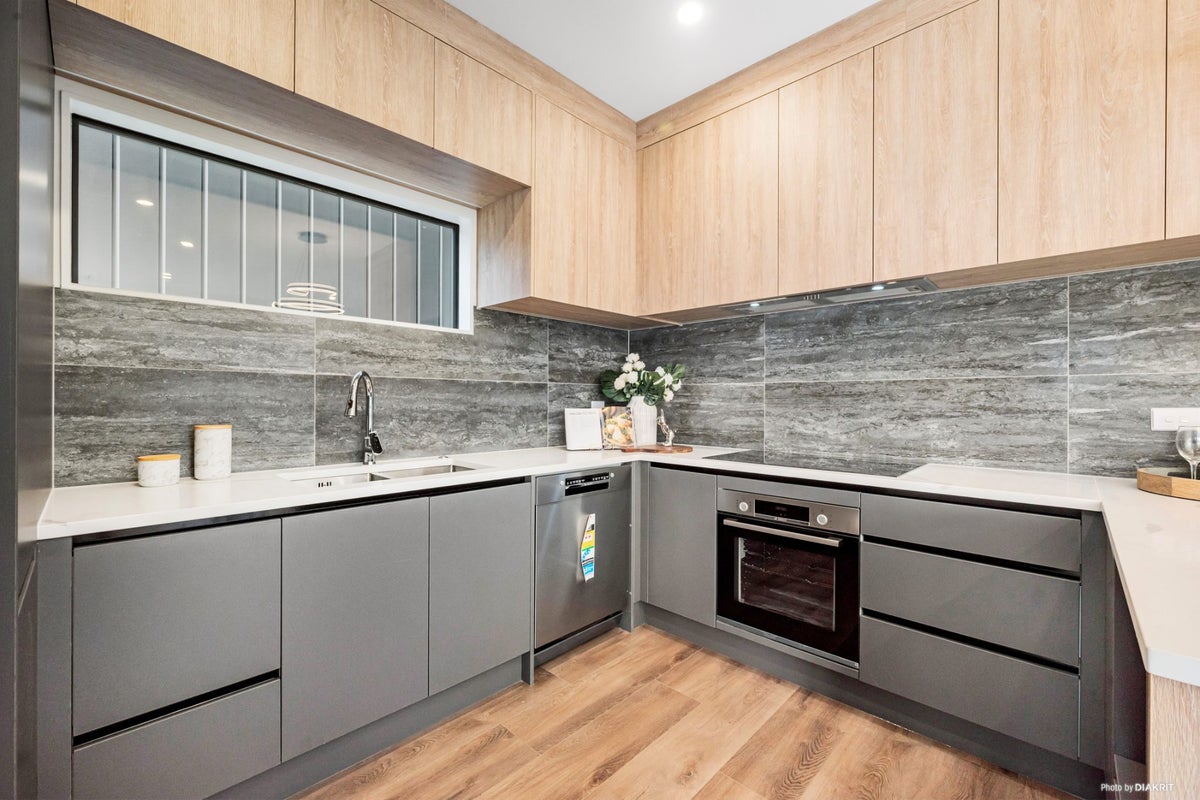 46A Kenmure Avenue, Forrest Hill, Auckland - Carousel 2
