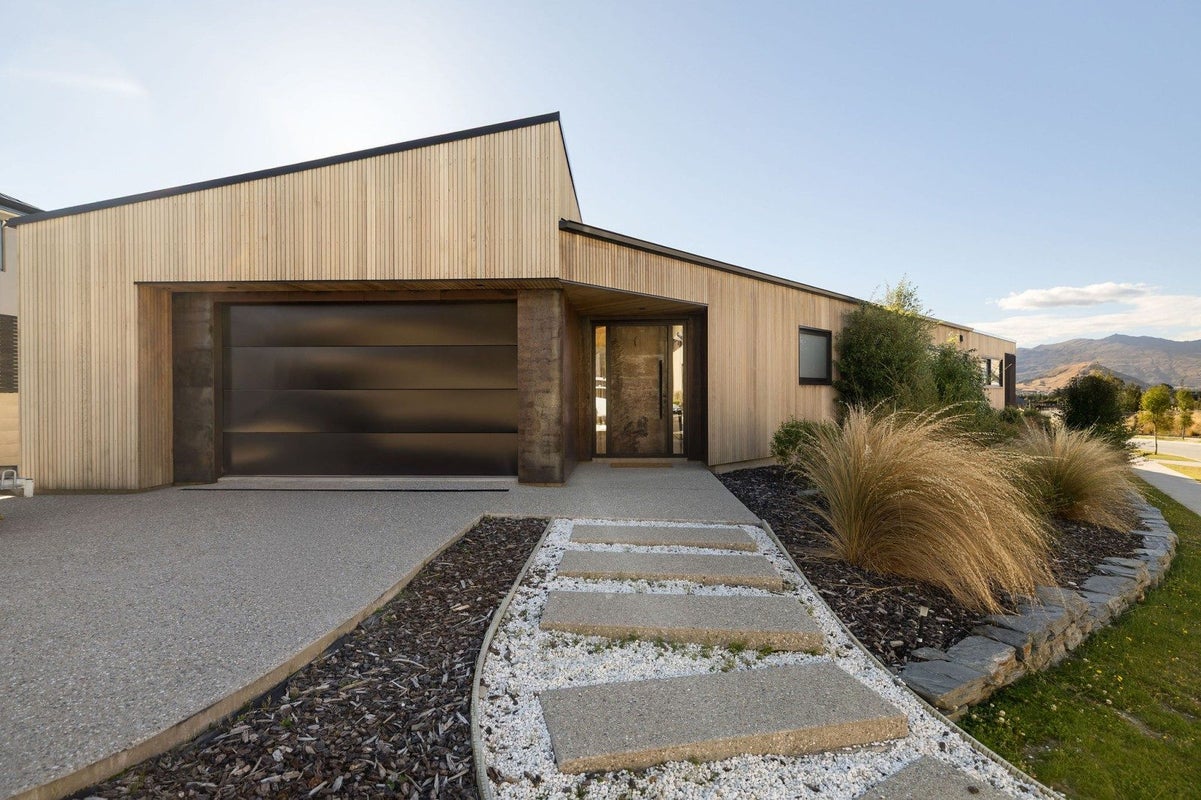8 Spur Ridge Rise, Jacks Point, Queenstown - Carousel 2
