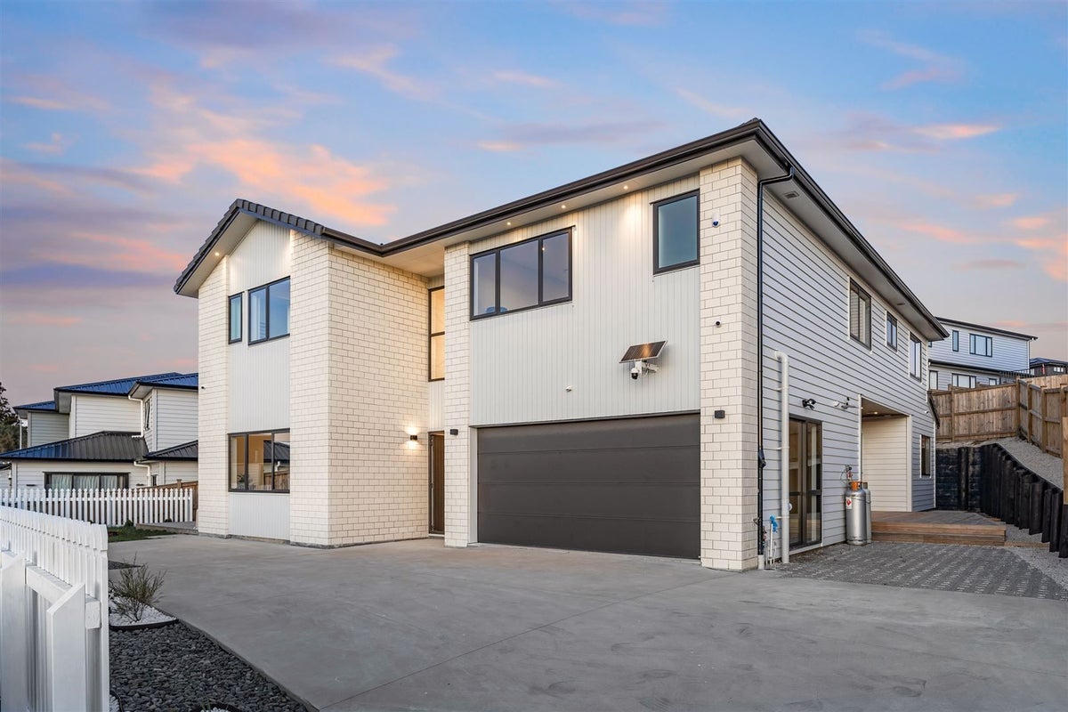 23 Cirrus Way, Ranui, Auckland - Carousel 1