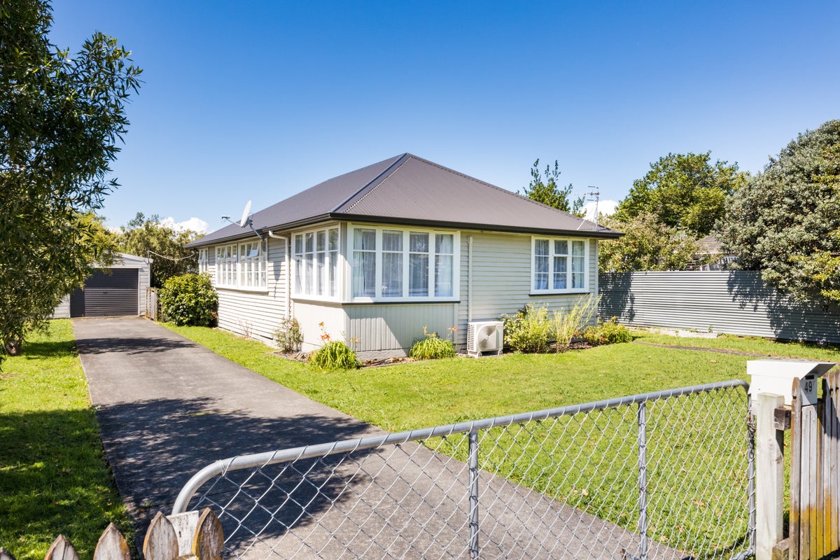 49 Tweed Street, Roslyn, Palmerston North - Carousel 13