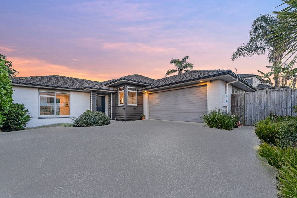 19 Savina Court, Flat Bush, Manukau City, Auckland - Carousel 1