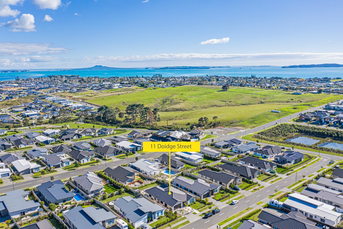 11 Doidge Street, Beachlands, Auckland - Carousel 2