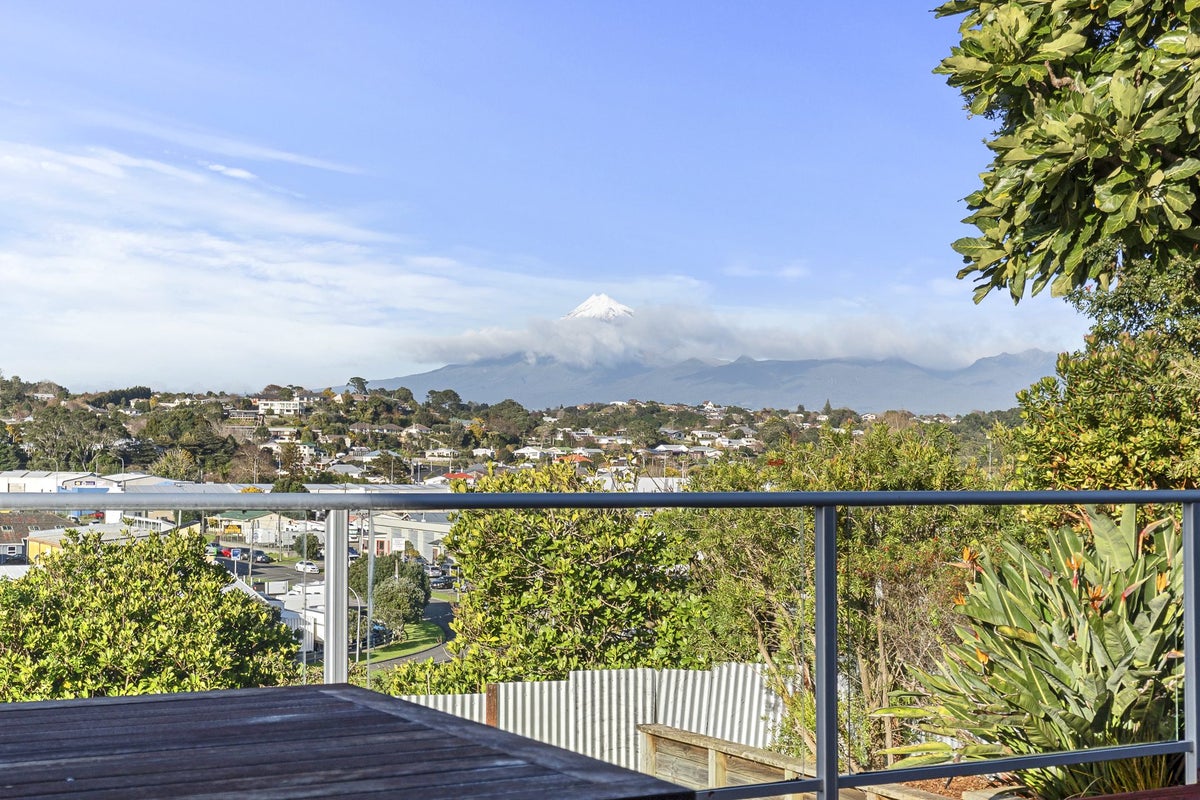 72 Clemow Road, Fitzroy, New Plymouth - Carousel 2