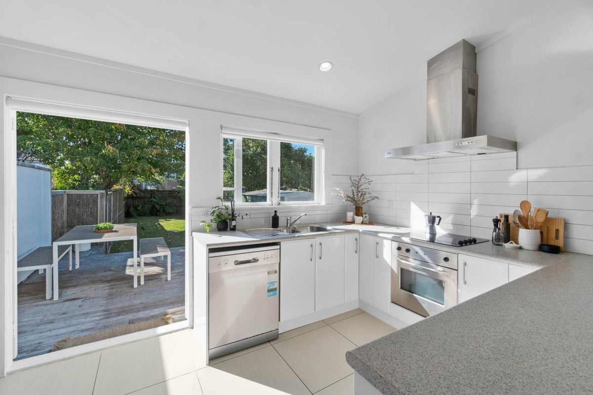 17 Wiremu Street, Mount Eden, Auckland - Carousel 2
