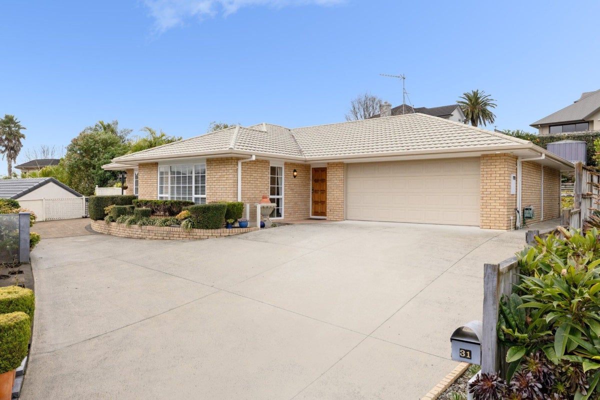 31 Buckingham Place, Bethlehem, Tauranga - Carousel 1