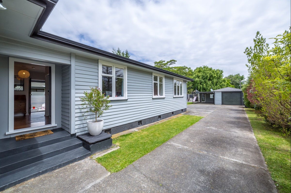 21 Brooklyn Road, Carterton - Carousel 2