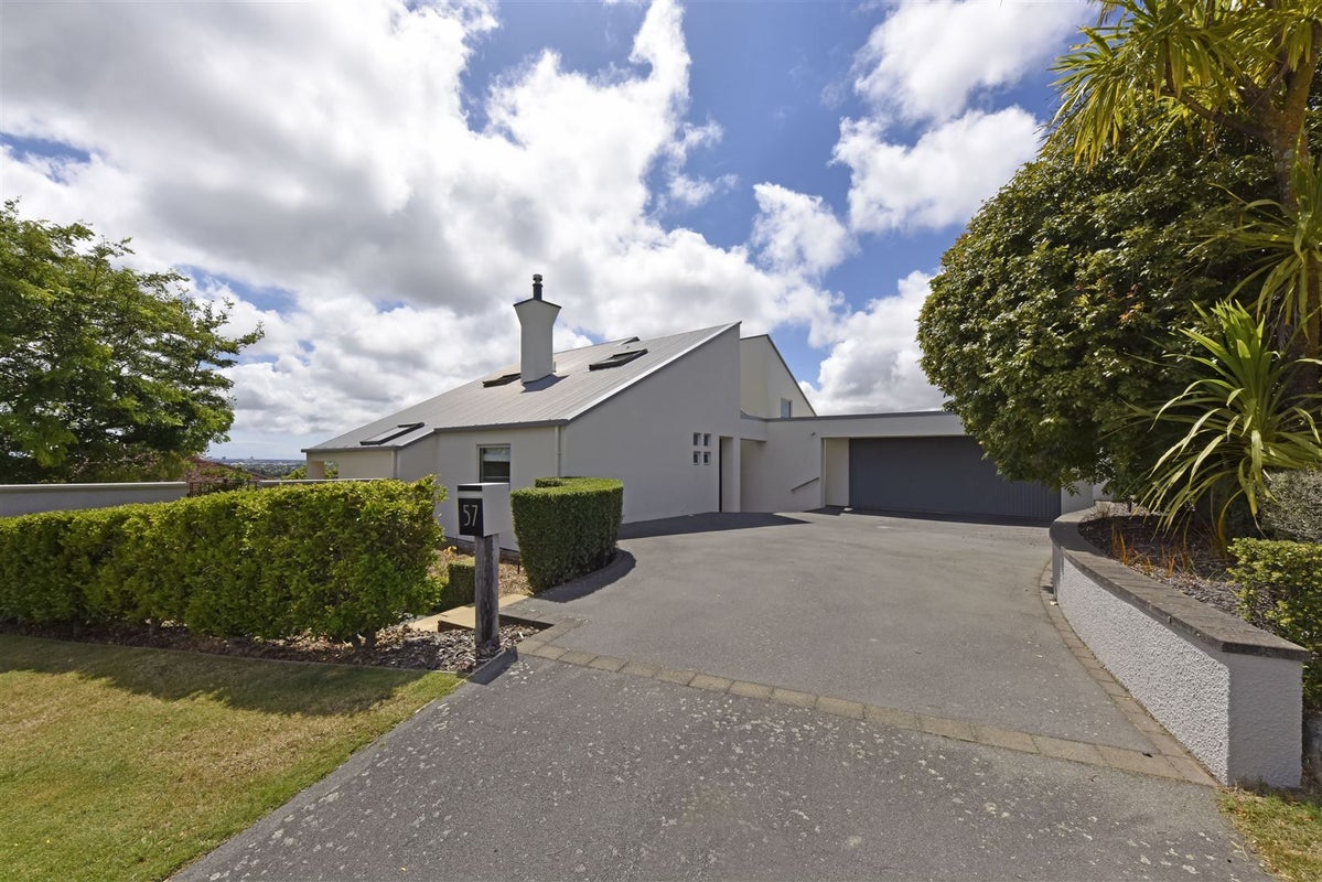 57 Ravensdale Rise, Westmorland, Christchurch - Carousel 2