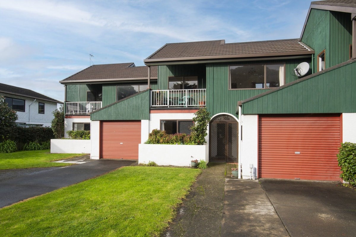 67 Esplanade, Kaiti, Gisborne - Carousel 2