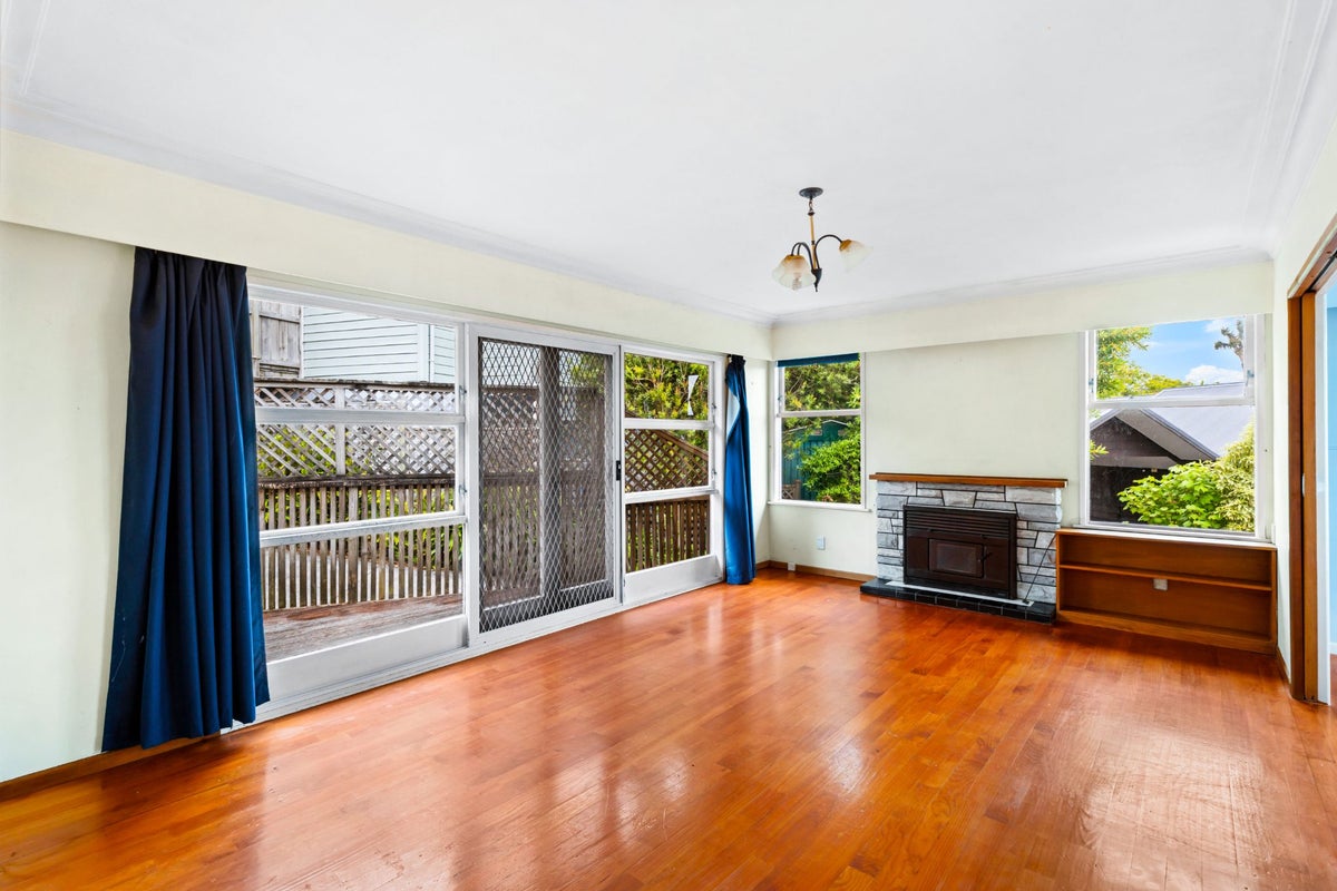 1/26 Jellicoe Road, Murrays Bay, Auckland - Carousel 25