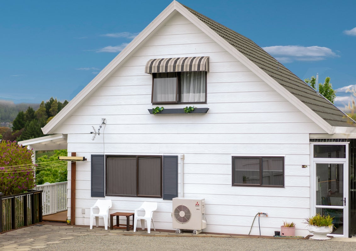 1/19 Chamboard Place, Washington Valley, Nelson - Carousel 1