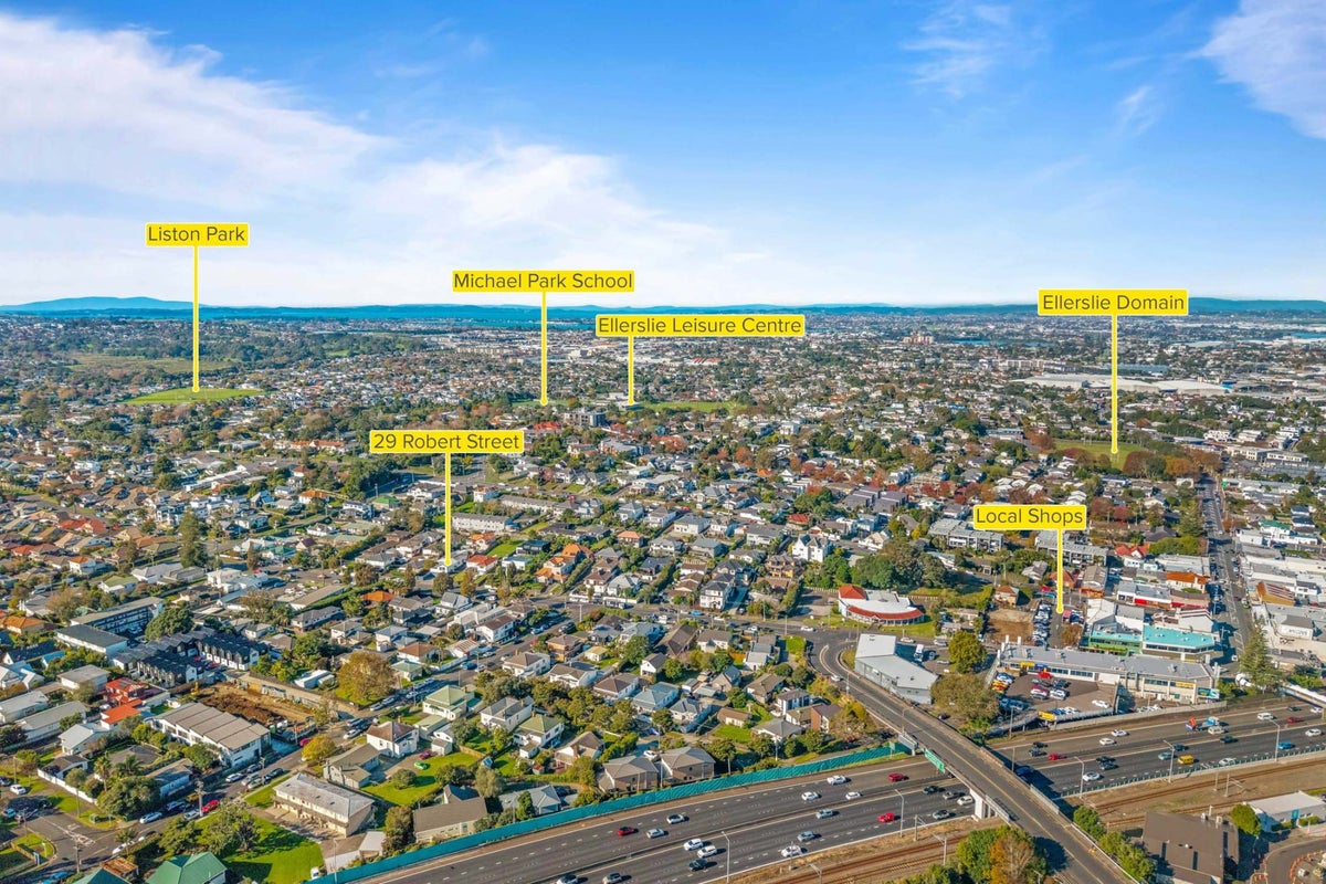 29 Robert Street, Ellerslie, Auckland - Carousel 21