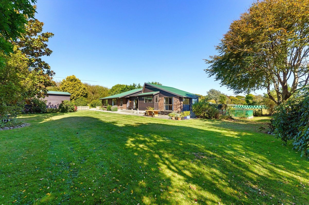 38A Te Roto Road, Otaki - Carousel 1