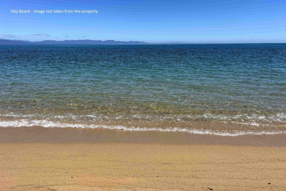 5 Cornwall Place, Tata Beach, Takaka - Carousel 23